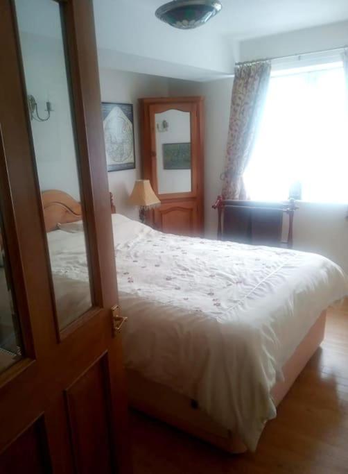 Charming, Wonderfully Cosy One Bedroom Apartment *