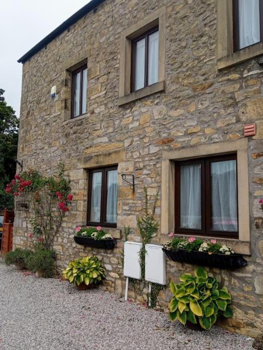 Charming, Wonderfully Cosy One Bedroom Apartment Giggleswick