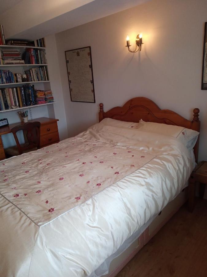 Apartment Charming, Wonderfully Cosy One Bedroom *